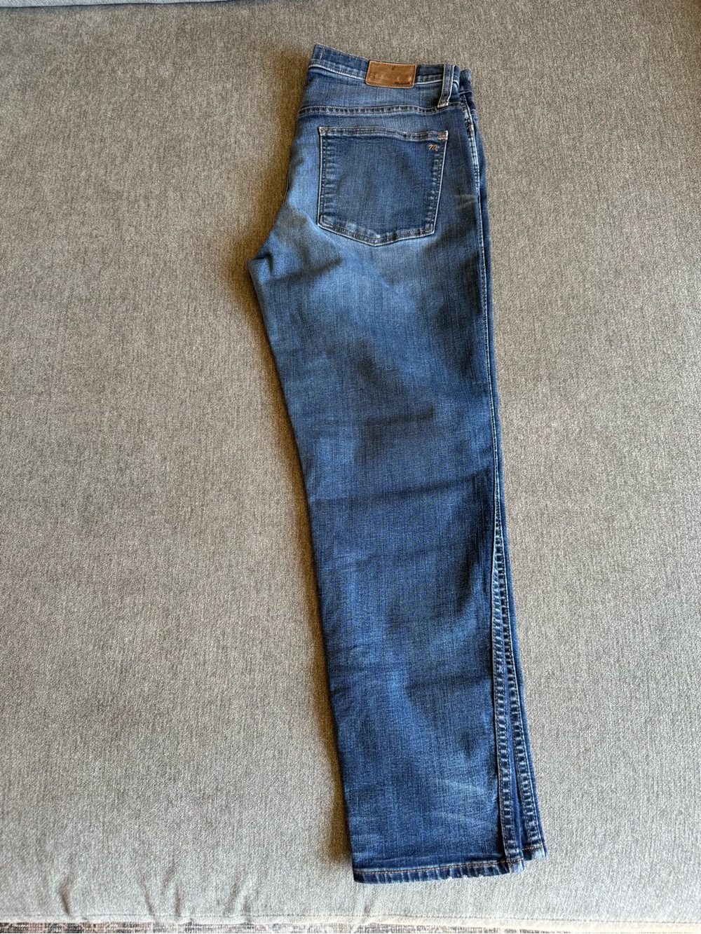 Madewell Women's Straight Jeans in Dark Blue Denim